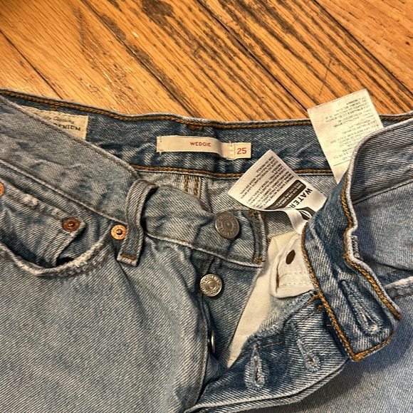 Levi’s Wedgie Jeans Size 25 - preowned - Picture 5 of 11